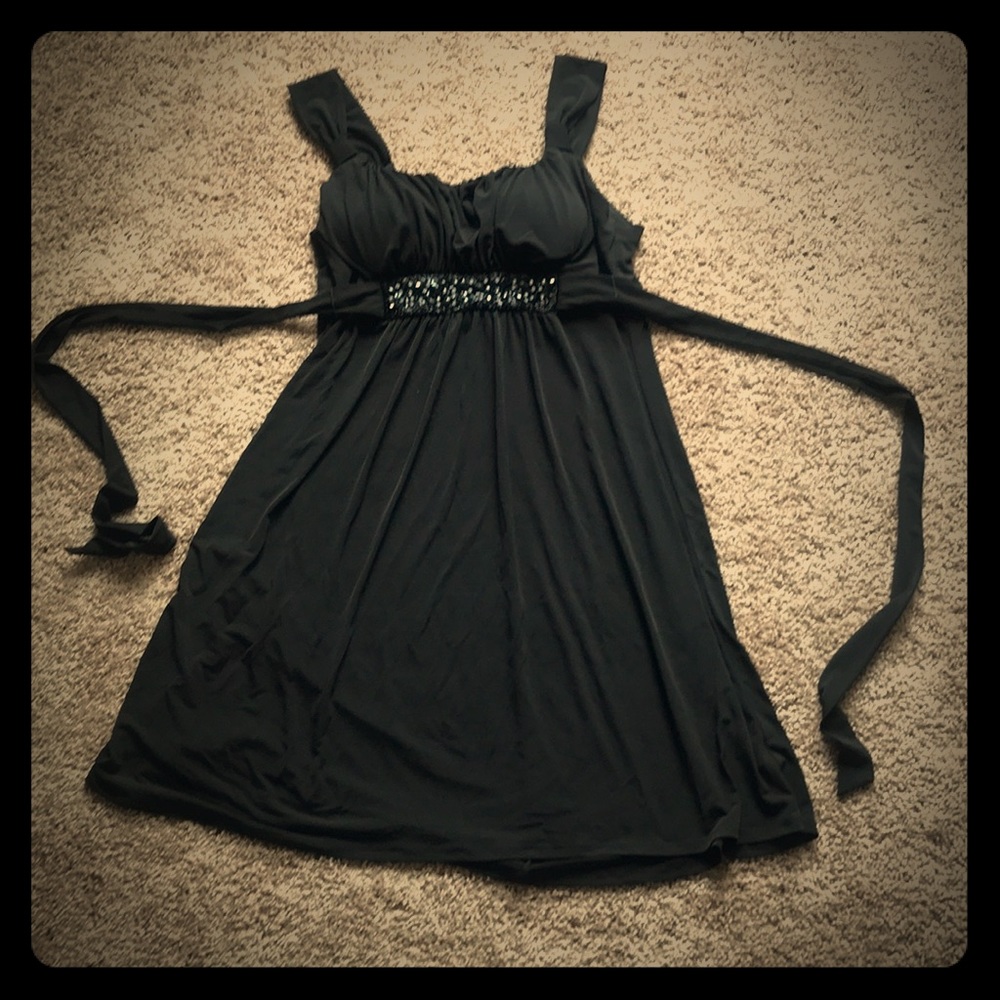Gorgeous little black dress